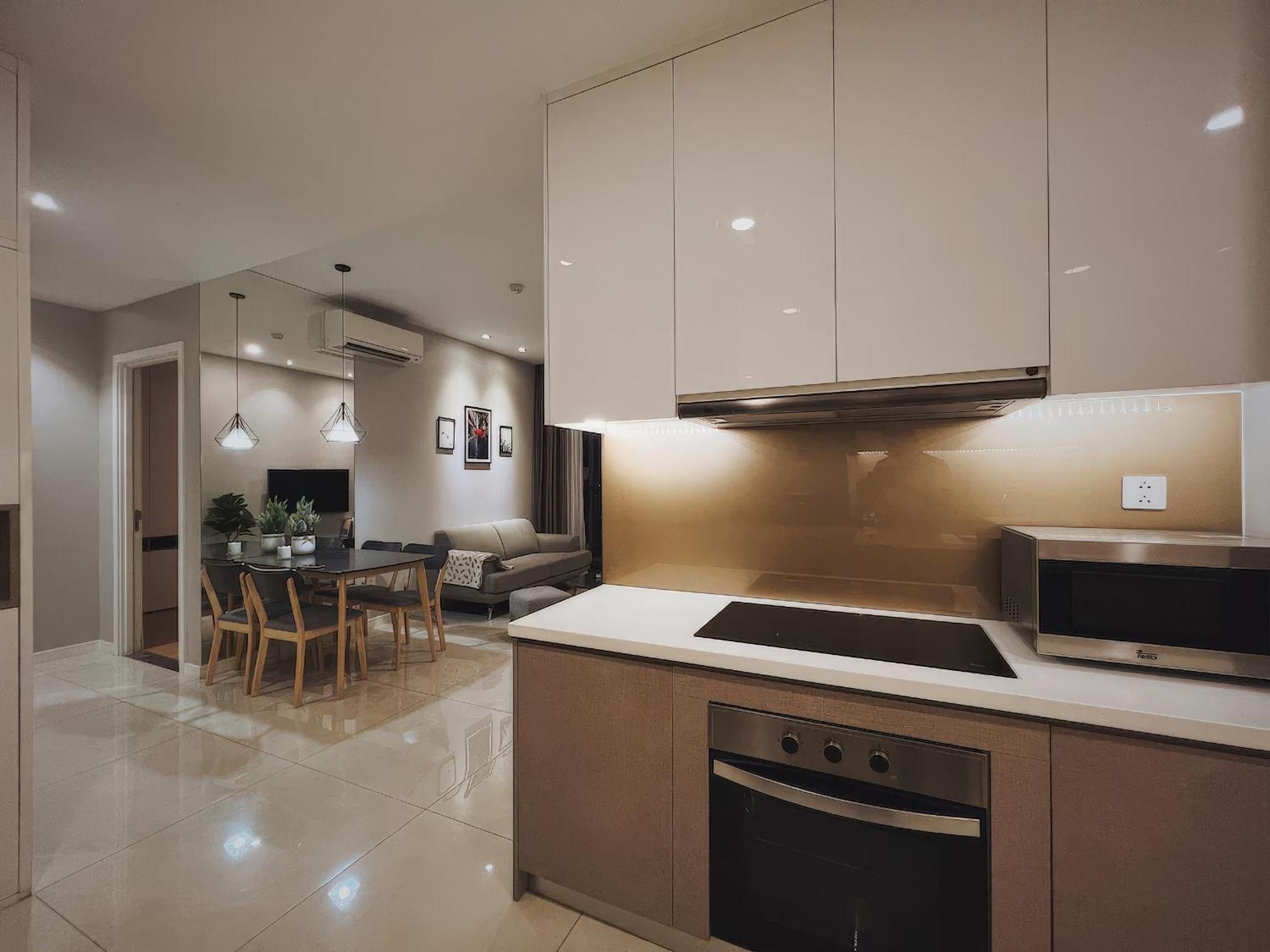 Brilliant View Millennium - Sky Pool & Gym & Netflix Apartment *