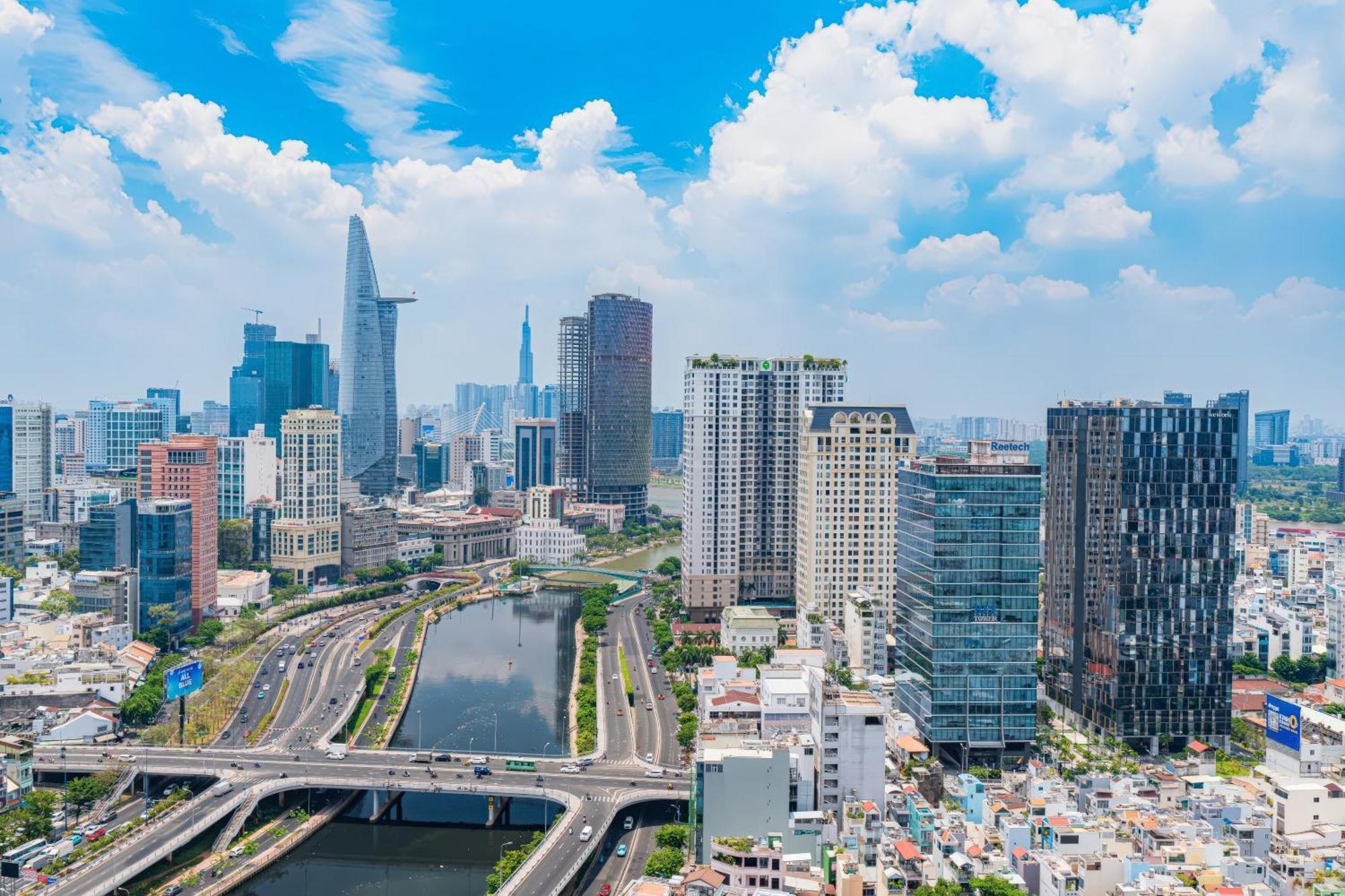 Căn hộ Brilliant View Millennium - Sky Pool & Gym & Netflix