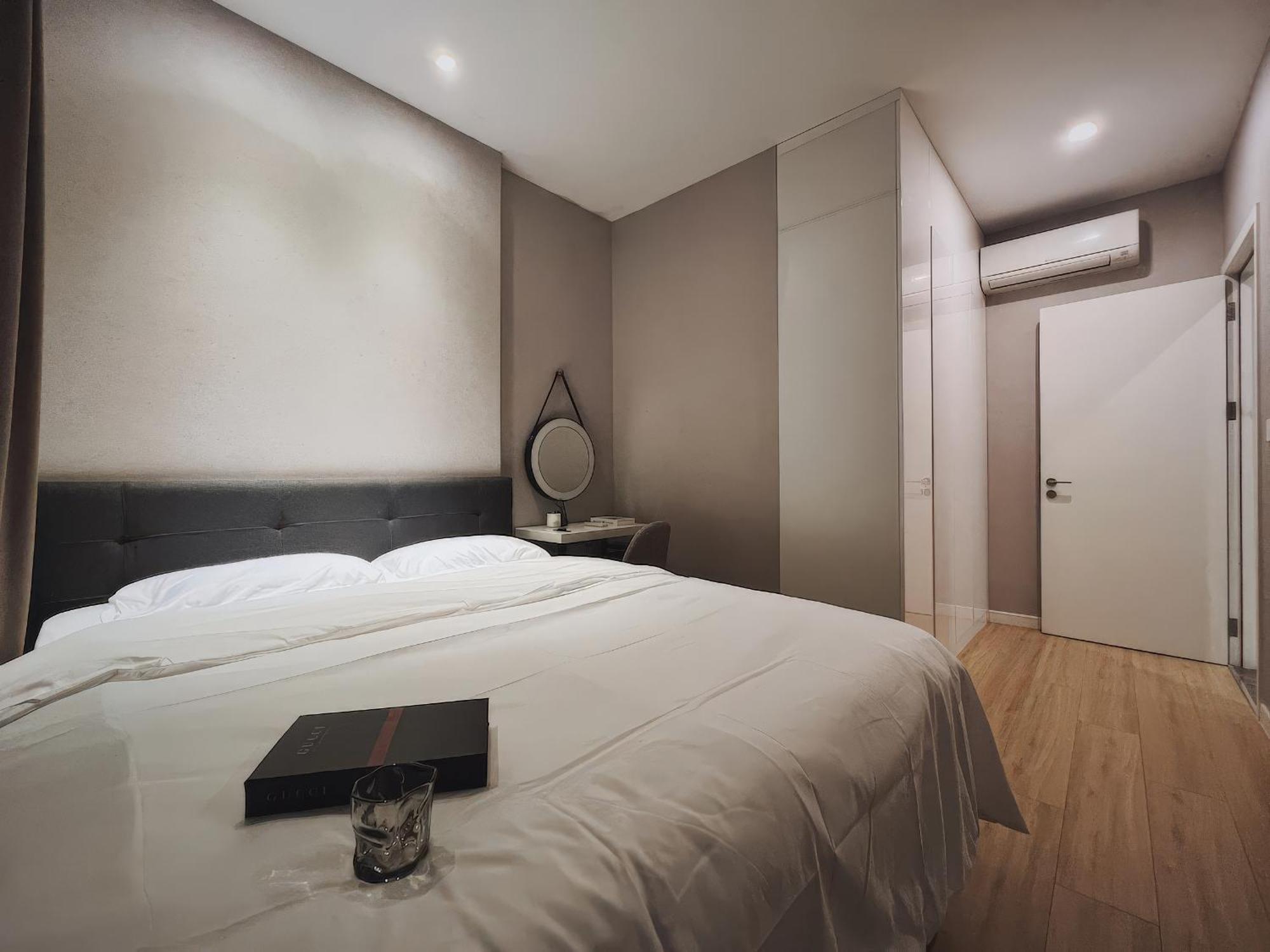 Căn hộ Brilliant View Millennium - Sky Pool & Gym & Netflix *
